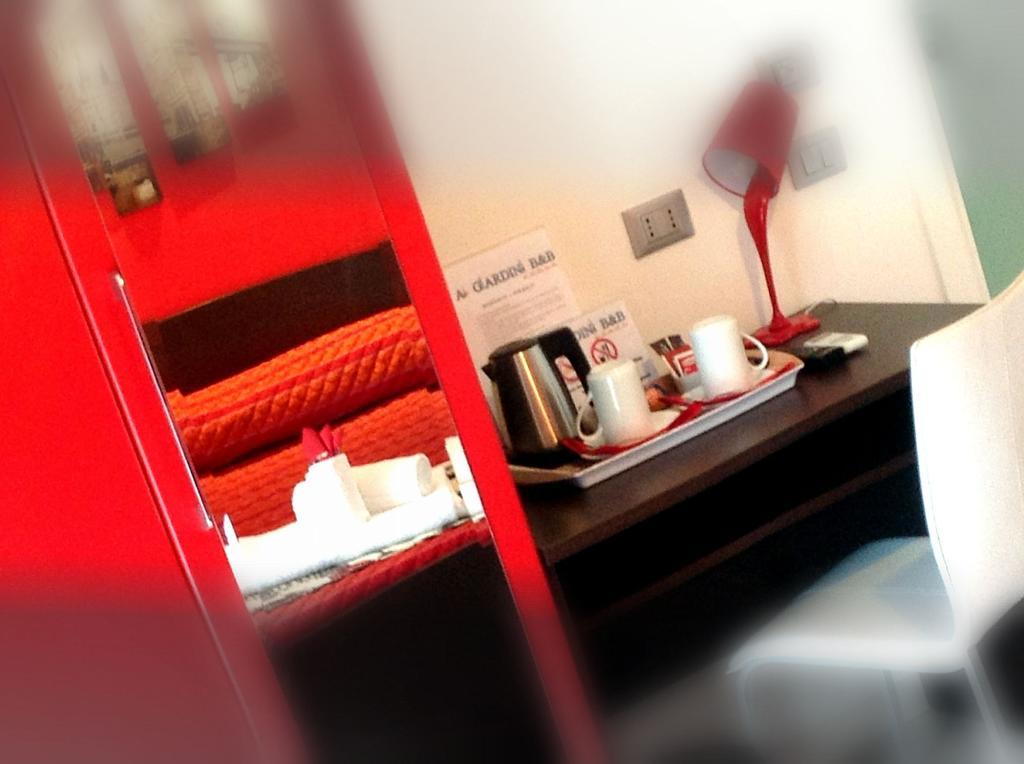 Ai Giardini Rooms -Vicino Ospedale Borgo Trento E Centro Storico Verona Quarto foto