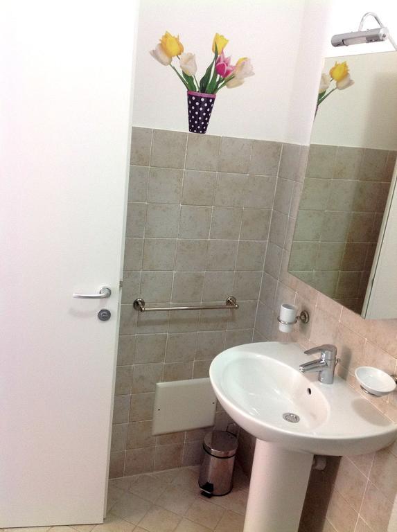 Ai Giardini Rooms -Vicino Ospedale Borgo Trento E Centro Storico Verona Quarto foto